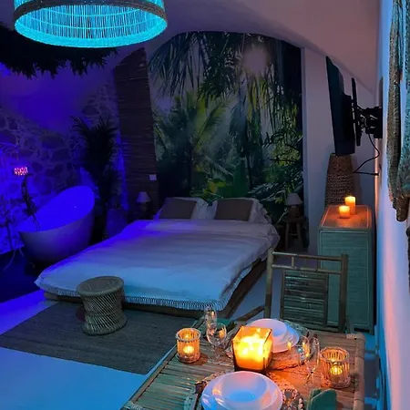 公寓 Le Bali Safranier Vieil 昂蒂布